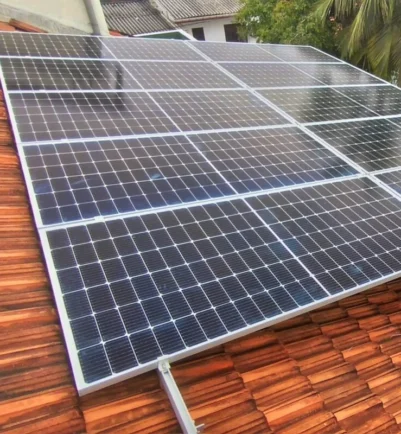 5kW-Ongrid-and-Off-Grid-Solar-System-Sri-Lanka-Dr-Wasantha-Cropped-800x800 (1)